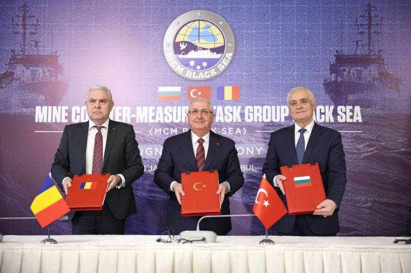 Турция, България и Румъния подписаха меморандум за противоминна група в Черно море